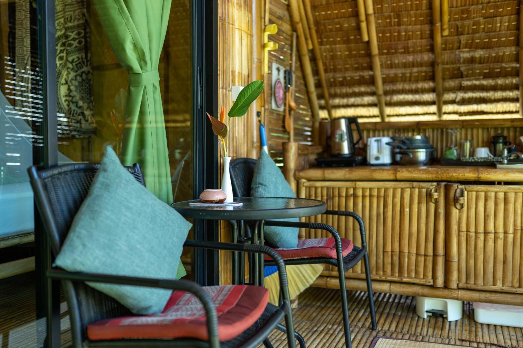 Bamboo Bay Eco Resort スリタヌ エクステリア 写真