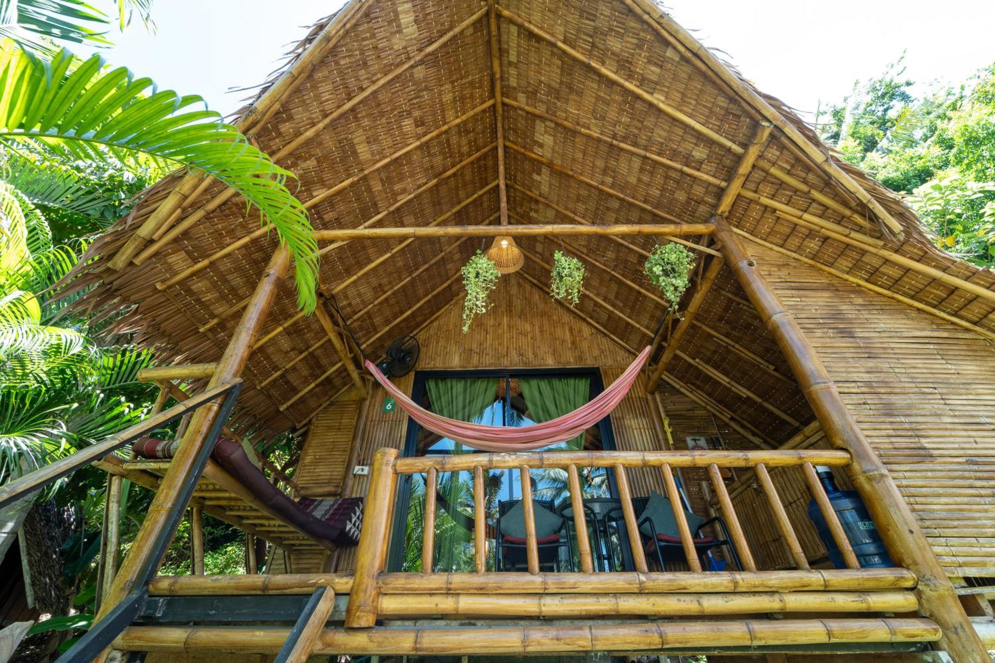 Bamboo Bay Eco Resort スリタヌ エクステリア 写真