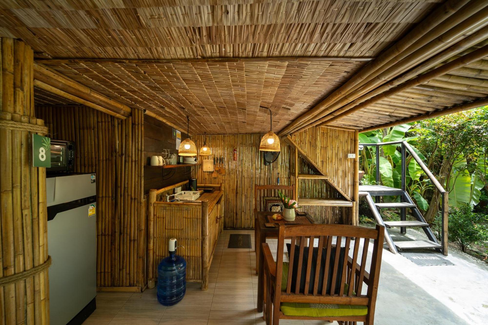 Bamboo Bay Eco Resort スリタヌ エクステリア 写真