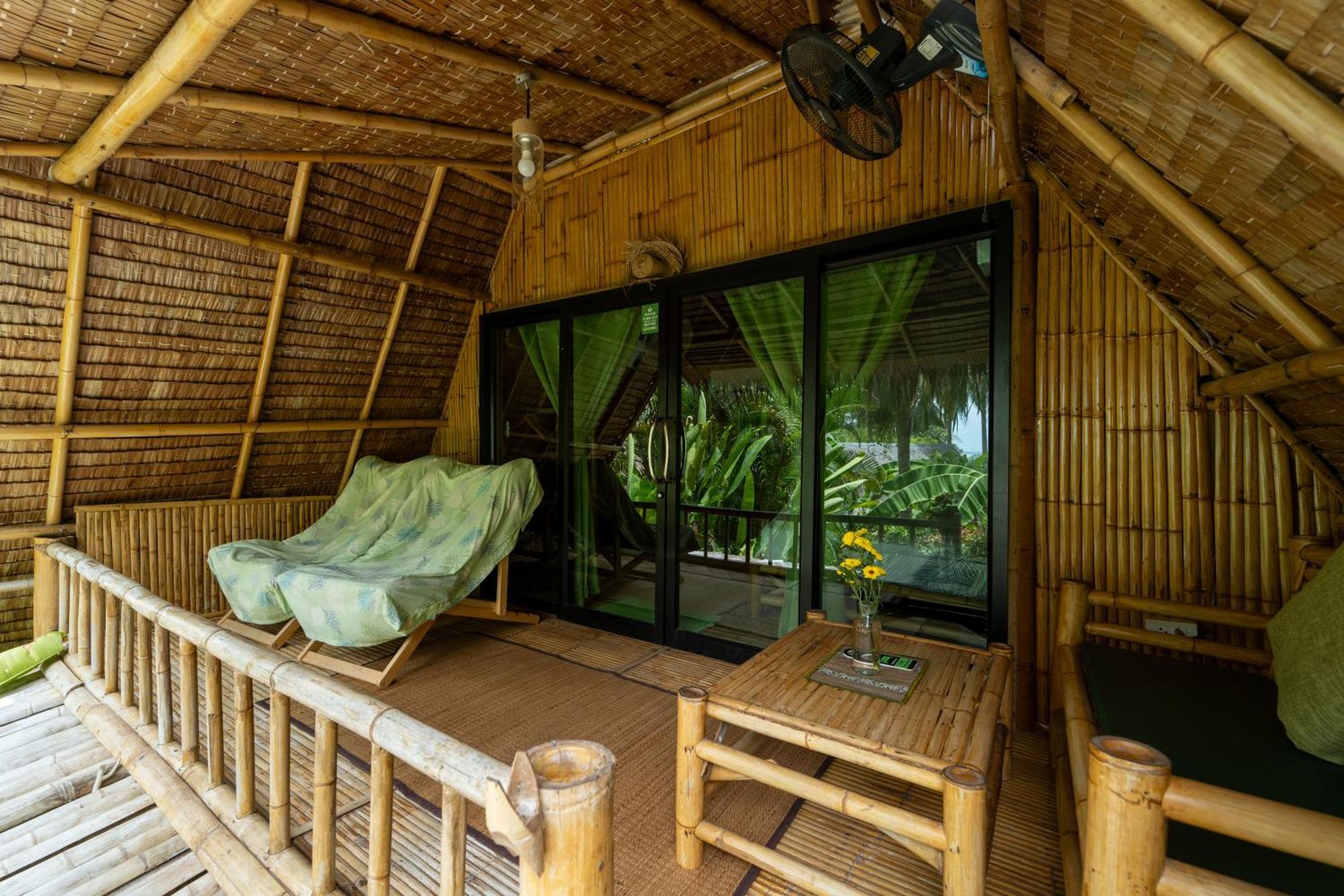 Bamboo Bay Eco Resort スリタヌ エクステリア 写真