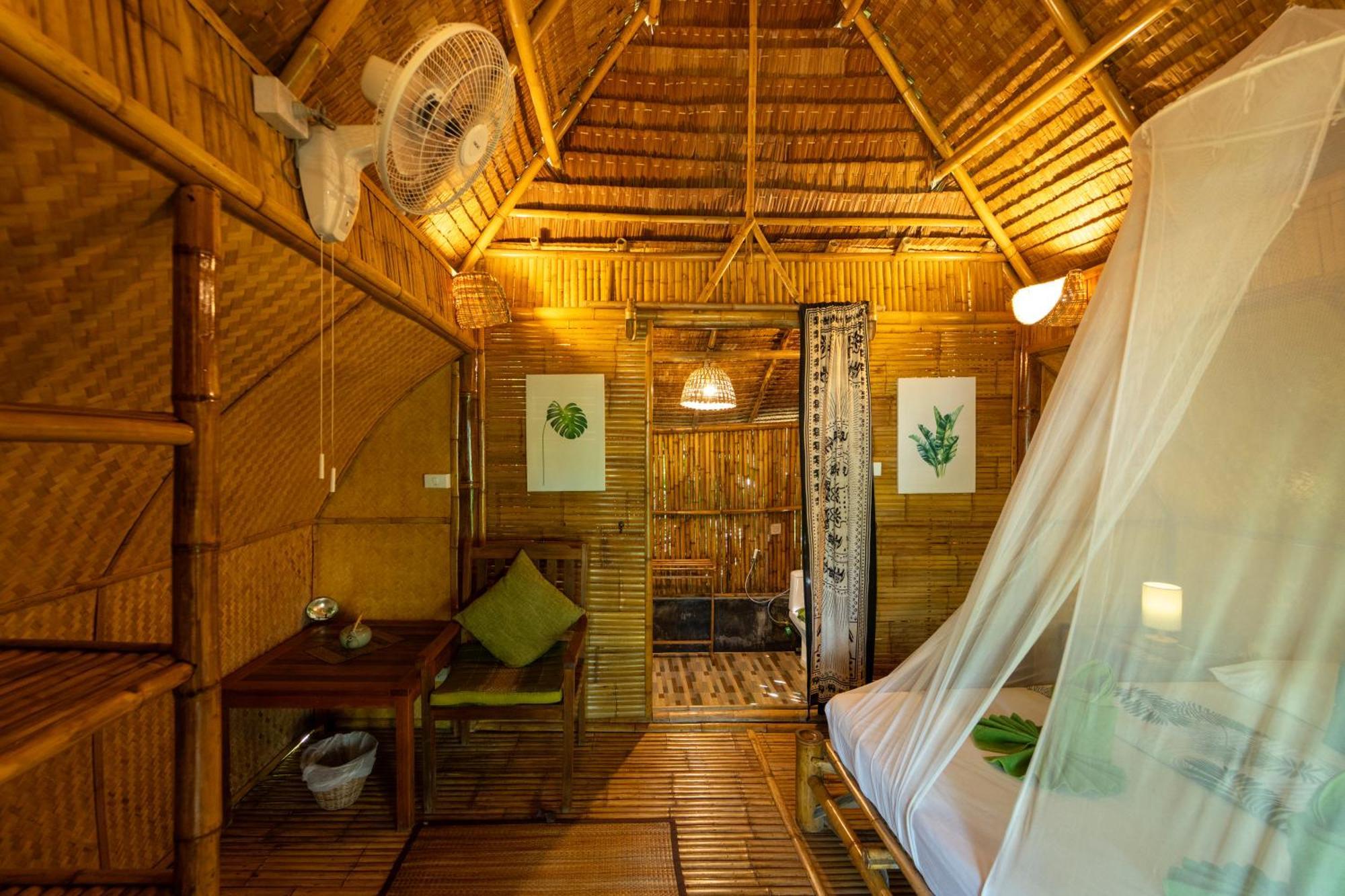 Bamboo Bay Eco Resort スリタヌ エクステリア 写真